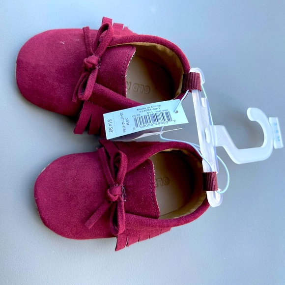 Old Navy Other - Baby moccasins.